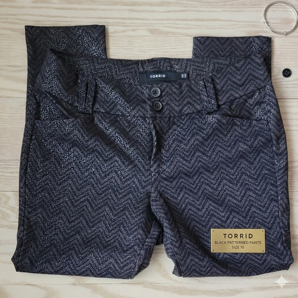 Torrid Black Patterned Pants Size 10